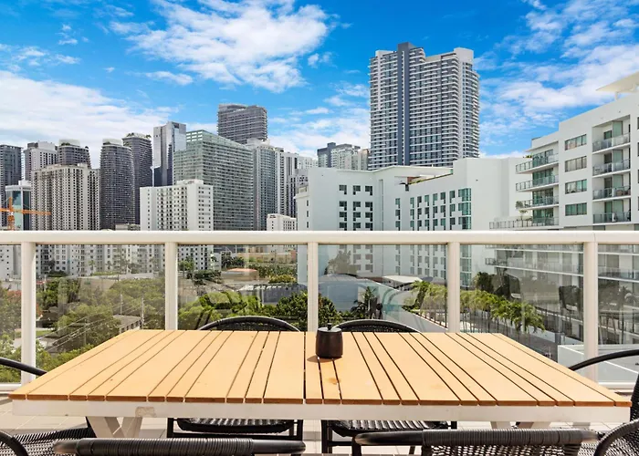 Roami At Habitat Brickell
